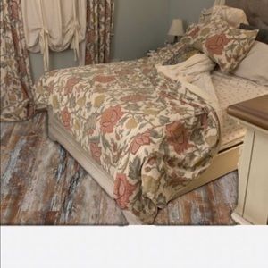 Queen Pottery Barn Duvet